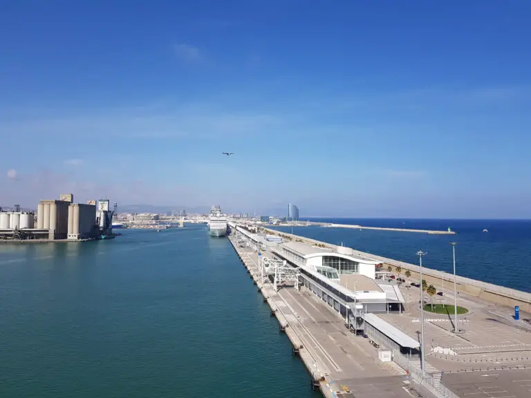Kreuzfahrt nach Barcelona: Hafen, Ausflüge & Sehenswürdigkeiten