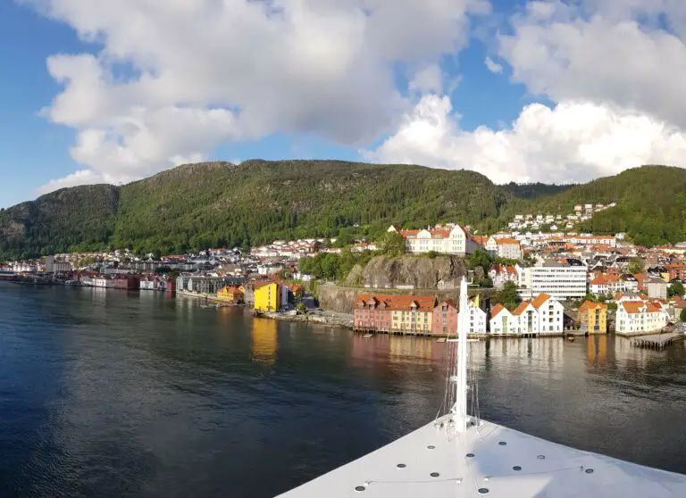 Kreuzfahrt nach Bergen: Hafen, Ausflüge & Sehenswürdigkeiten