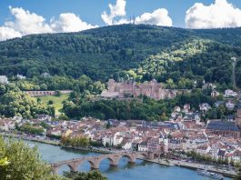 Minikreuzfahrt auf dem Neckar: Anlegestellen, Sehenswürdigkeiten & Tipps