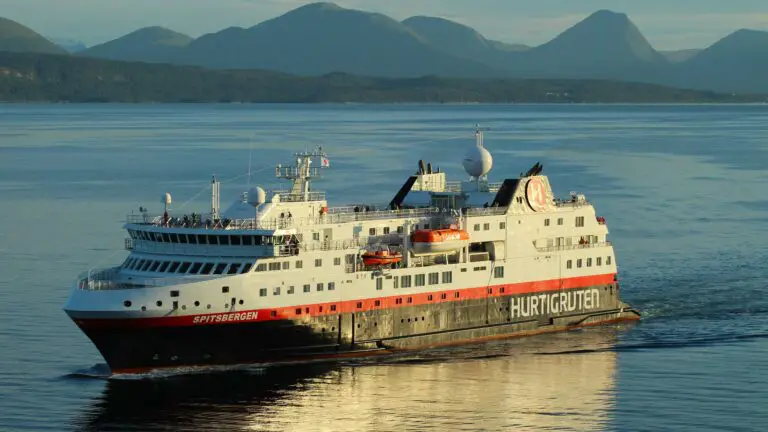 Hurtigruten Norwegen-Kreuzfahrt: Routen & Angebote