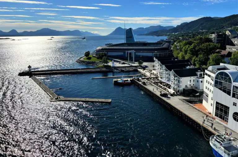 Kreuzfahrt nach Molde: Hafen, Sehenswürdigkeiten & Ausflüge
