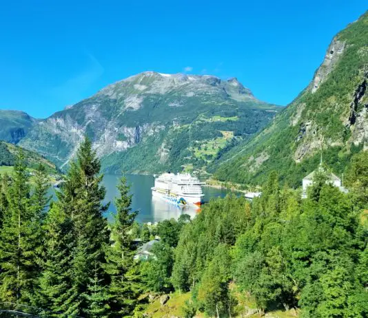 Kreuzfahrt zum Geirangerfjord: Hafen, Sehenswürdigkeiten & Ausflüge